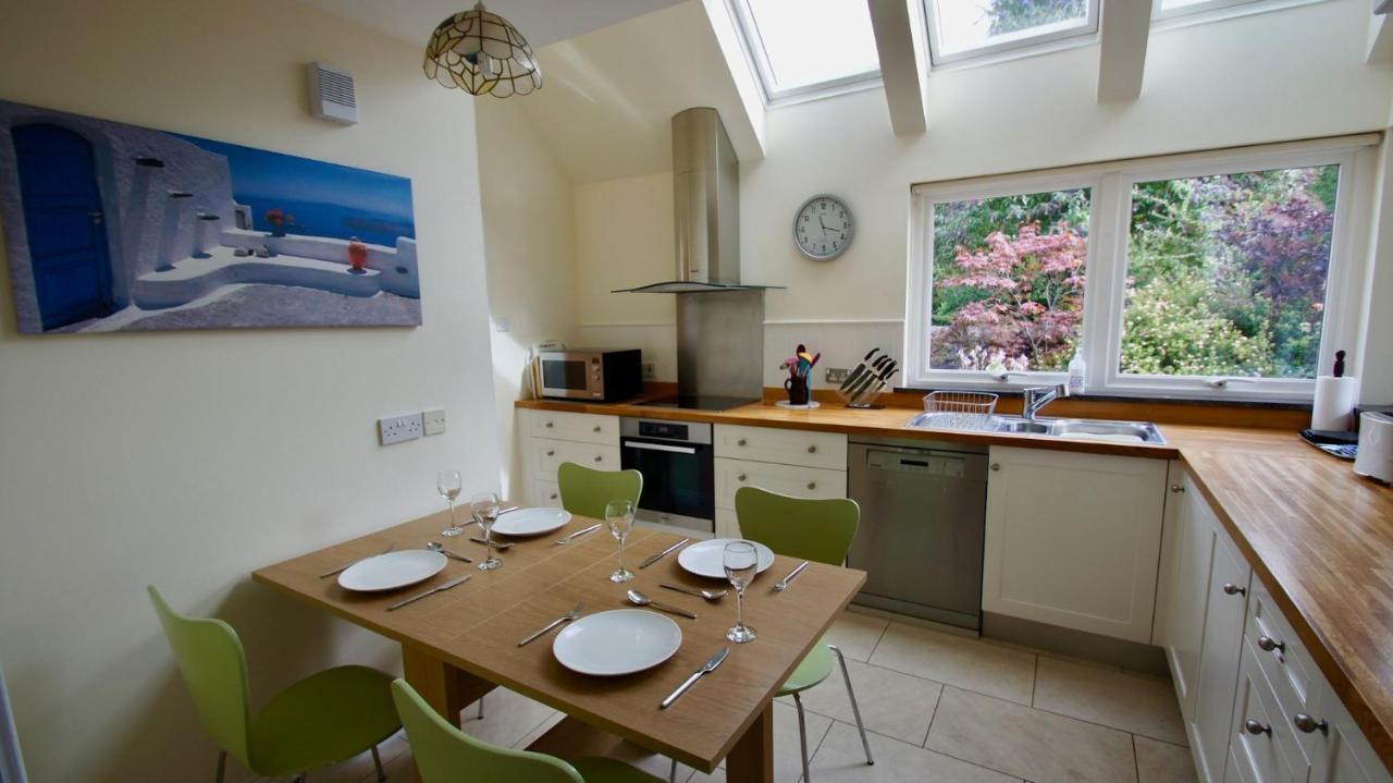 Fire Station Cottage Comrie Exterior photo